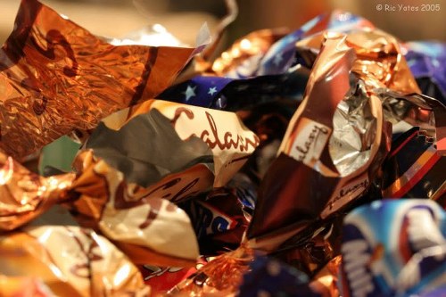 Illustration for policy updates and user cookie control